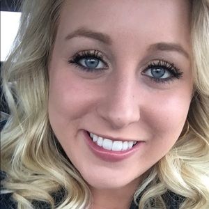Meet your Posher, Kassidy